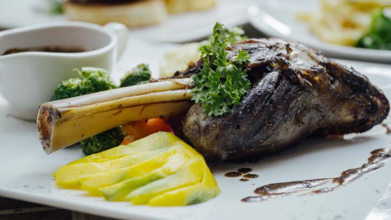 Garlic & Thyme Braised Lamb Shanks Recipe